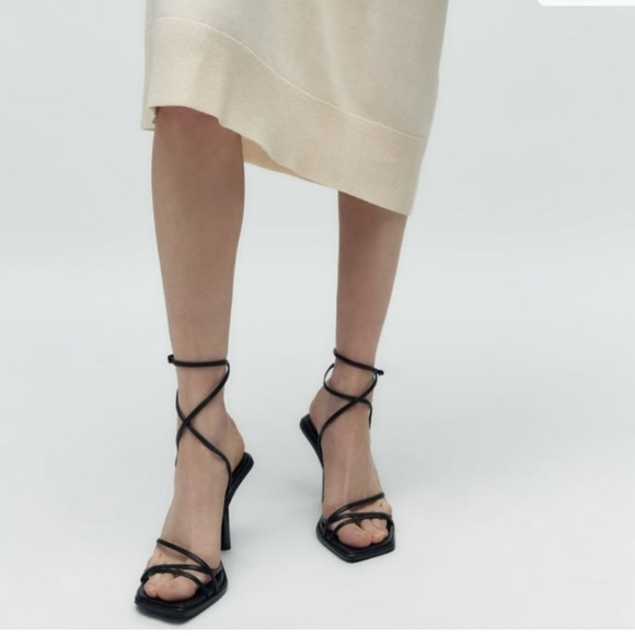 ZARA HIGH-HEEL STRAPPY SANDALS BLACK SIZE 10 3342/110 - Picture 6 of 7